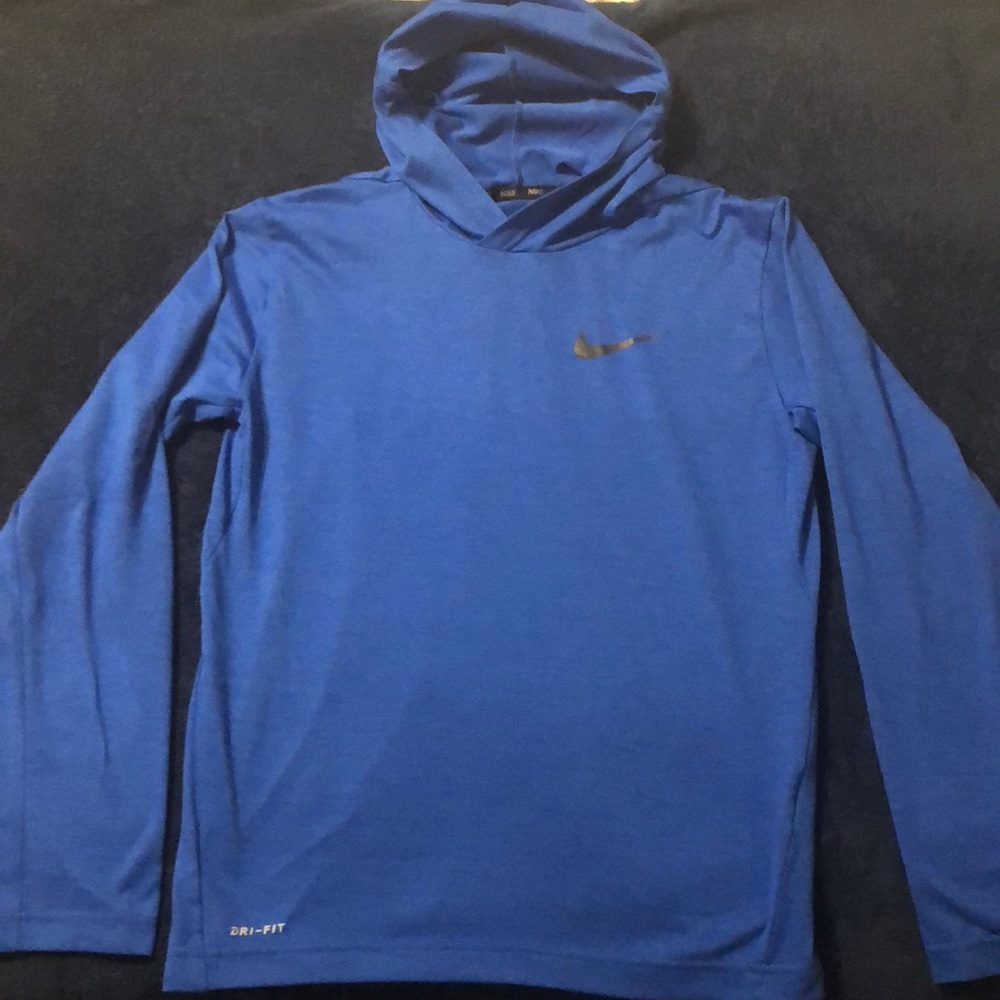 Boys thin Nike dri-fit